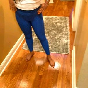 *New* Yoga pants (butt lift support)